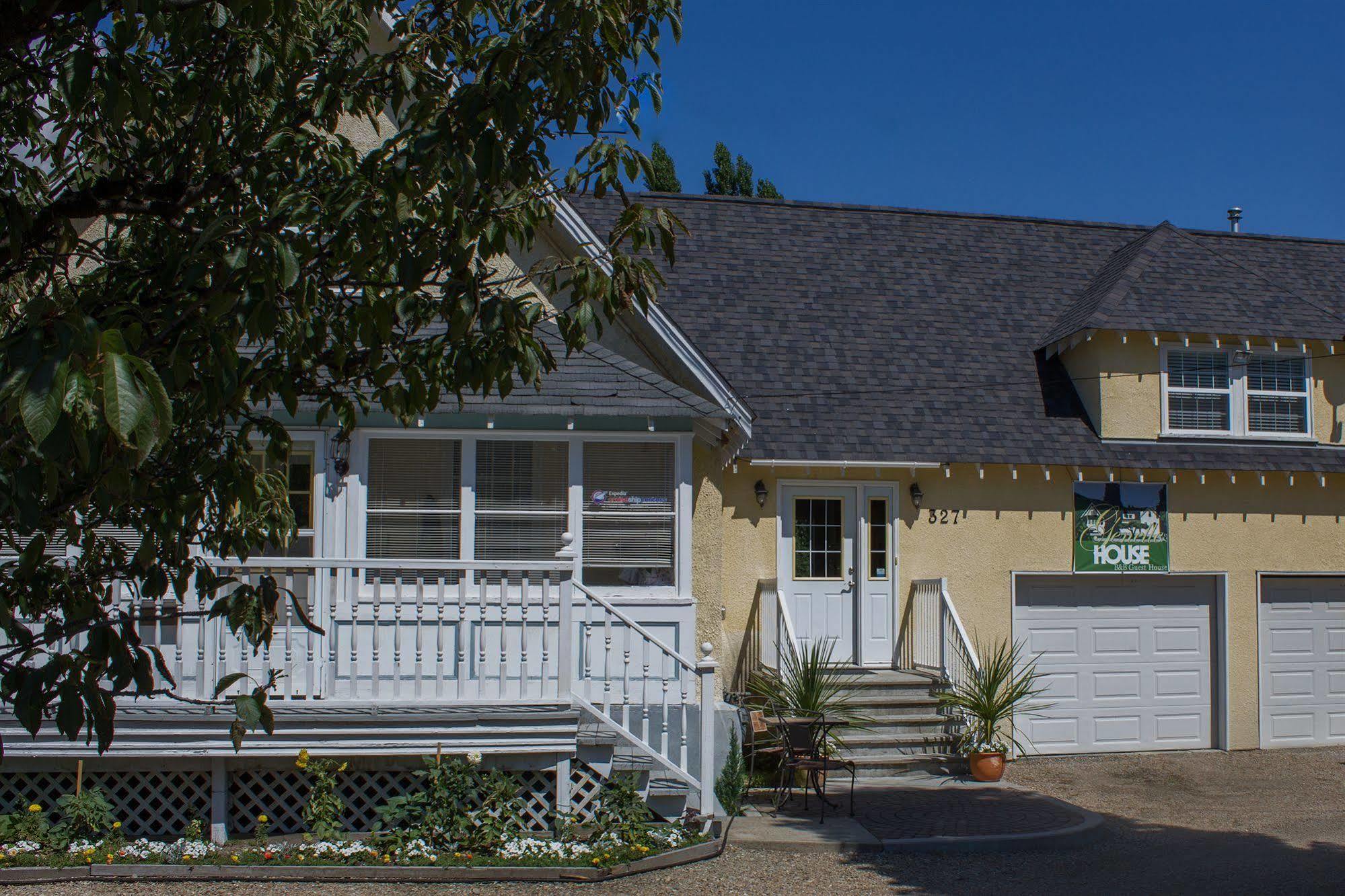 Genelle House B&B Guest House מראה חיצוני תמונה